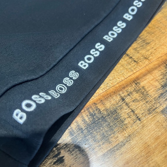 Hugo Boss Headlo 1 Shorts - Picture 3 of 11